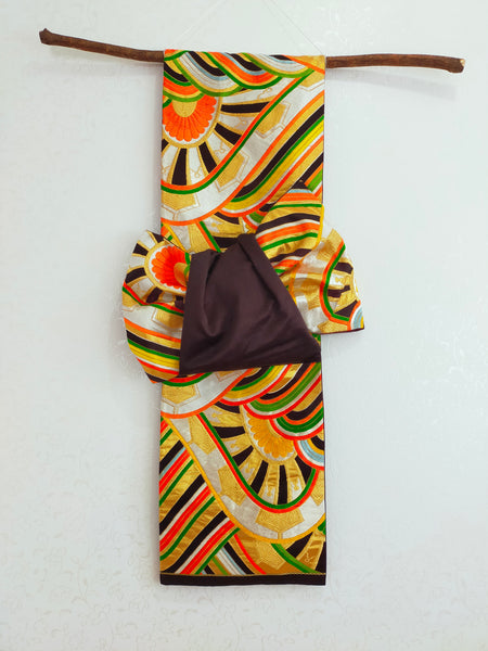 ✴️新品❣️テーブルランナー　兼　タペストリー　正絹　帯生地使用　花鳥　ハンドメイド ✴️新品❣️テーブルランナー 兼 タペストリー 正絹 帯生地使用 花鳥