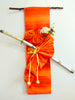 帯タペストリー  オレンジ色 高級正絹 模造刀刀壁掛け 創作掛け軸  帯アート 和風インテリア Tapestry F09