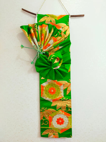 タペストリー  緑菊 笹 吉祥文様 模造刀刀壁掛け 創作掛け軸  和モダンインテリア Tapestry F10