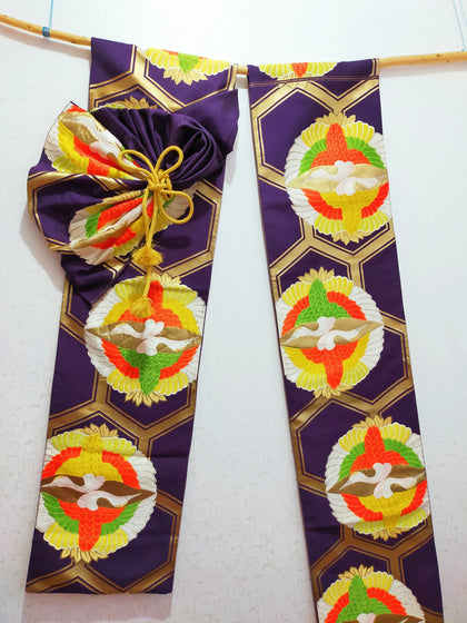 タペストリー テーブルランナーのセット 紫生地 飛鳥 正絹 模造刀刀壁掛け 創作掛け軸  帯アート 和風インテリア Tapestry F06